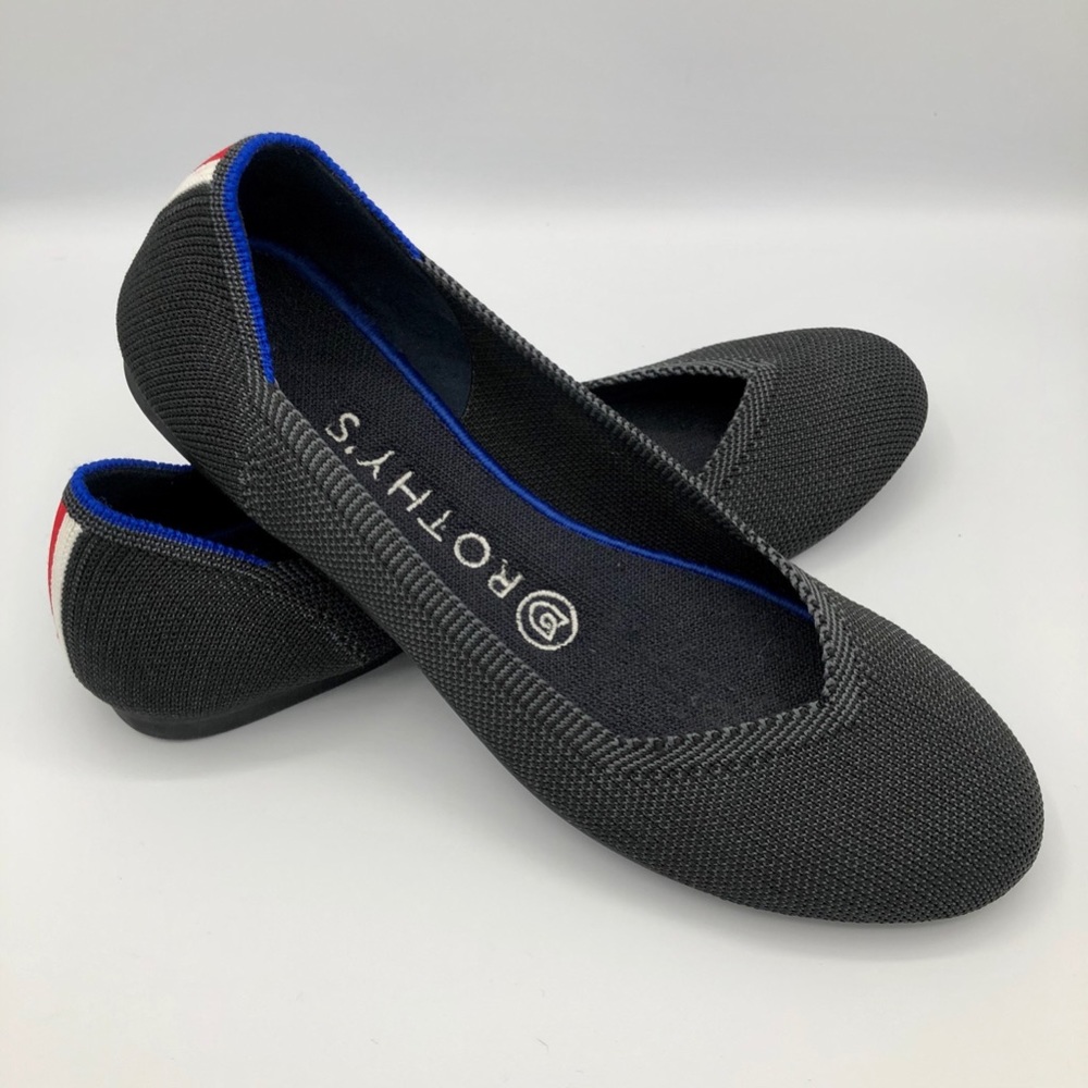 Red-Stripe Rothy’s Flats W7 EUC